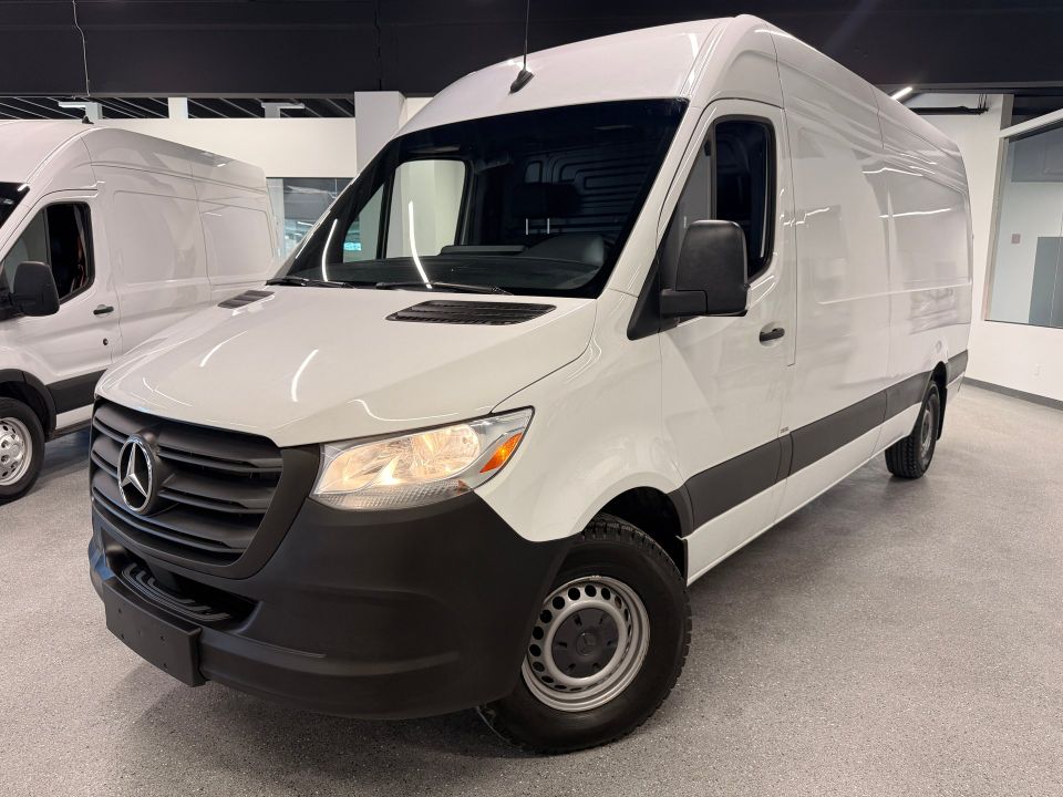 Mercedes-Benz Sprinter Cargo Van 2024 - Image 1