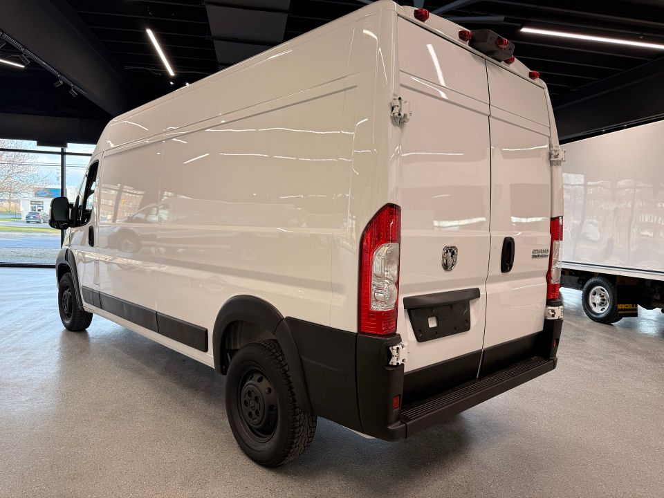 Ram ProMaster Cargo Van 2023 - Image 3