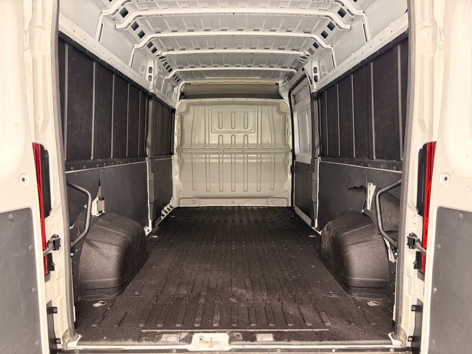 Ram ProMaster Cargo Van 2023 - Image 15