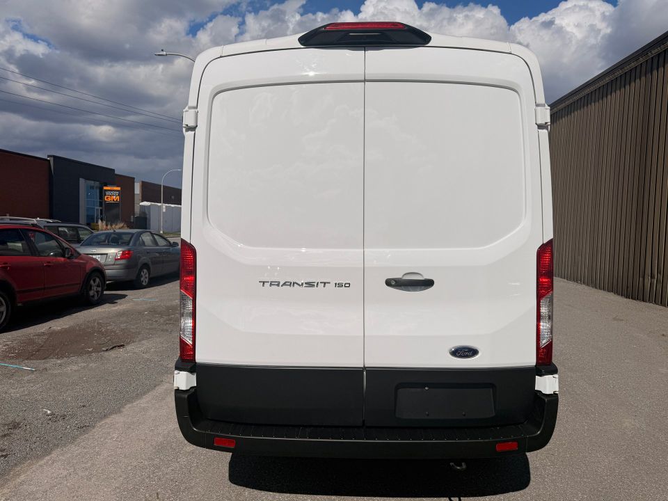 Ford Transit Cargo Van 2023 - Image 4