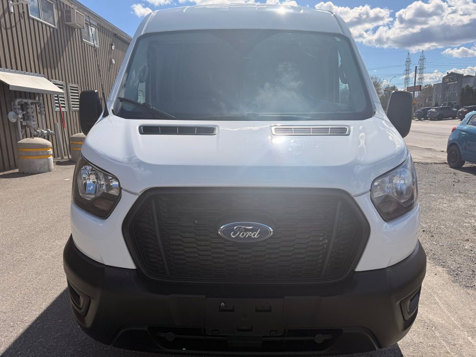 Ford Transit Cargo Van 2023 - Image 8