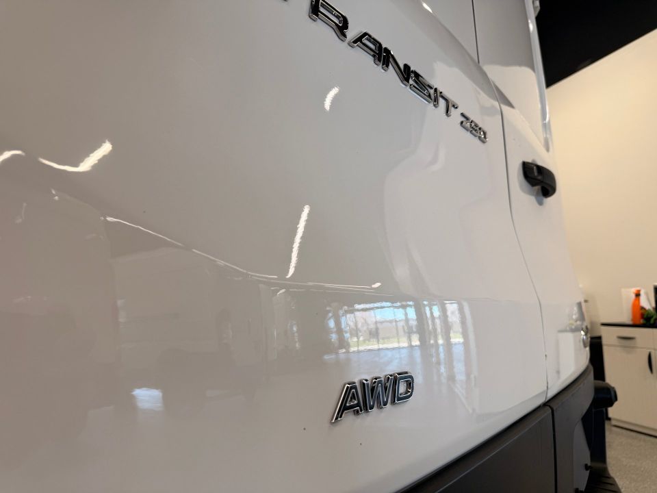 Ford Transit Cargo Van 2023 - Image 16