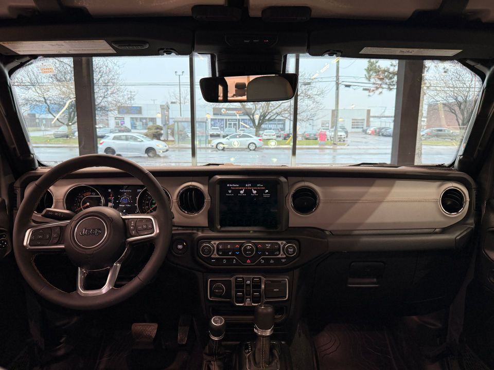 Jeep Gladiator 2023 - Image 15