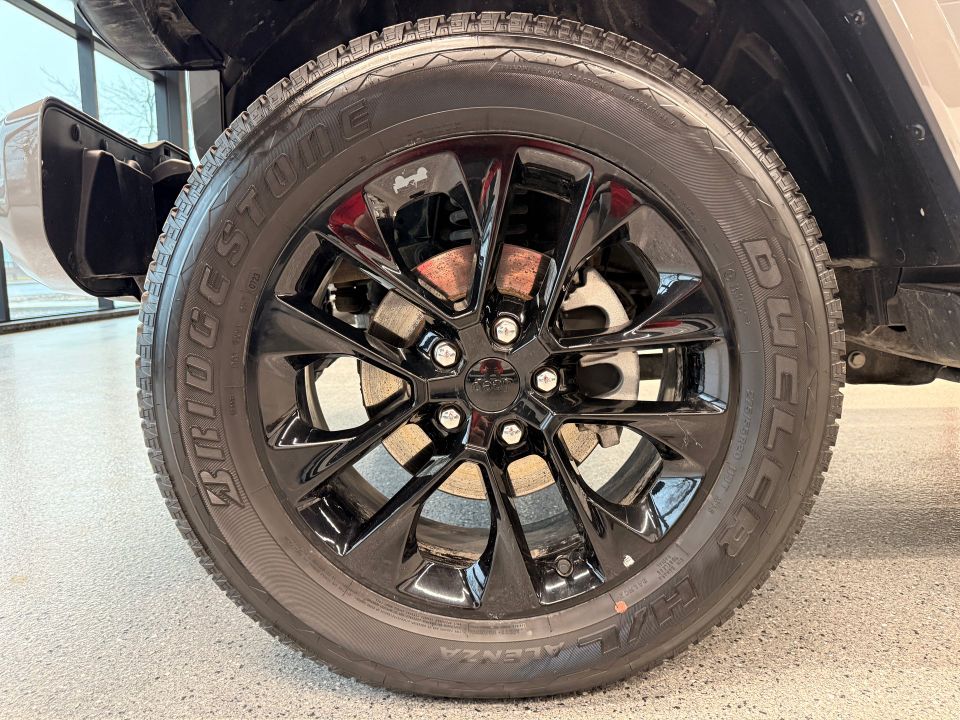 Jeep Gladiator 2023 - Image 10