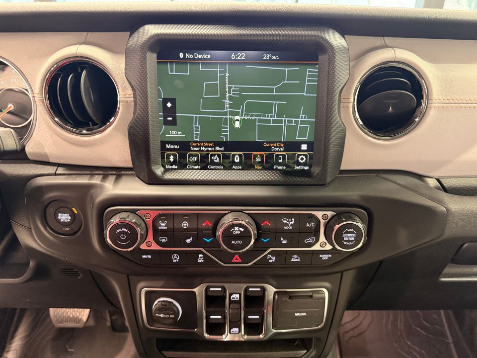 Jeep Gladiator 2023 - Image 17
