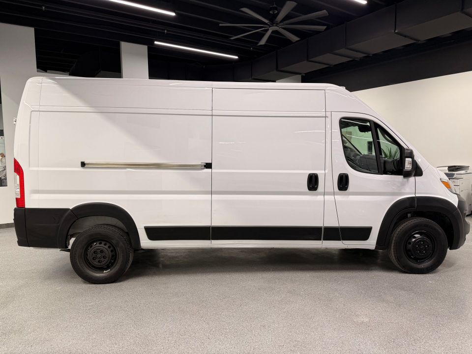 Ram ProMaster Cargo Van 2023 - Image 6