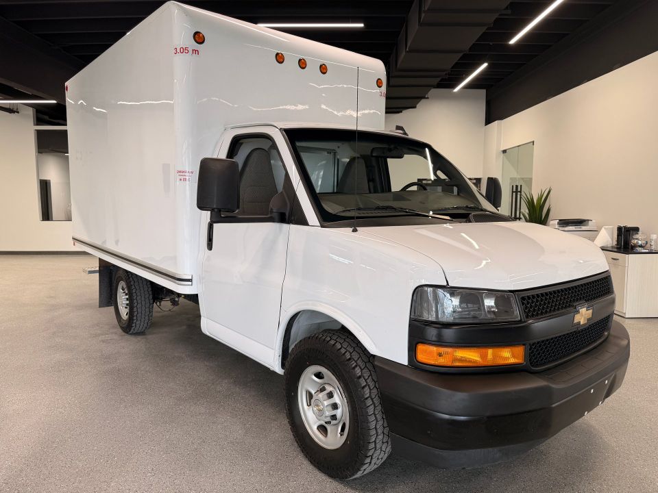 Chevrolet Express Cutaway 2024 - Image 7