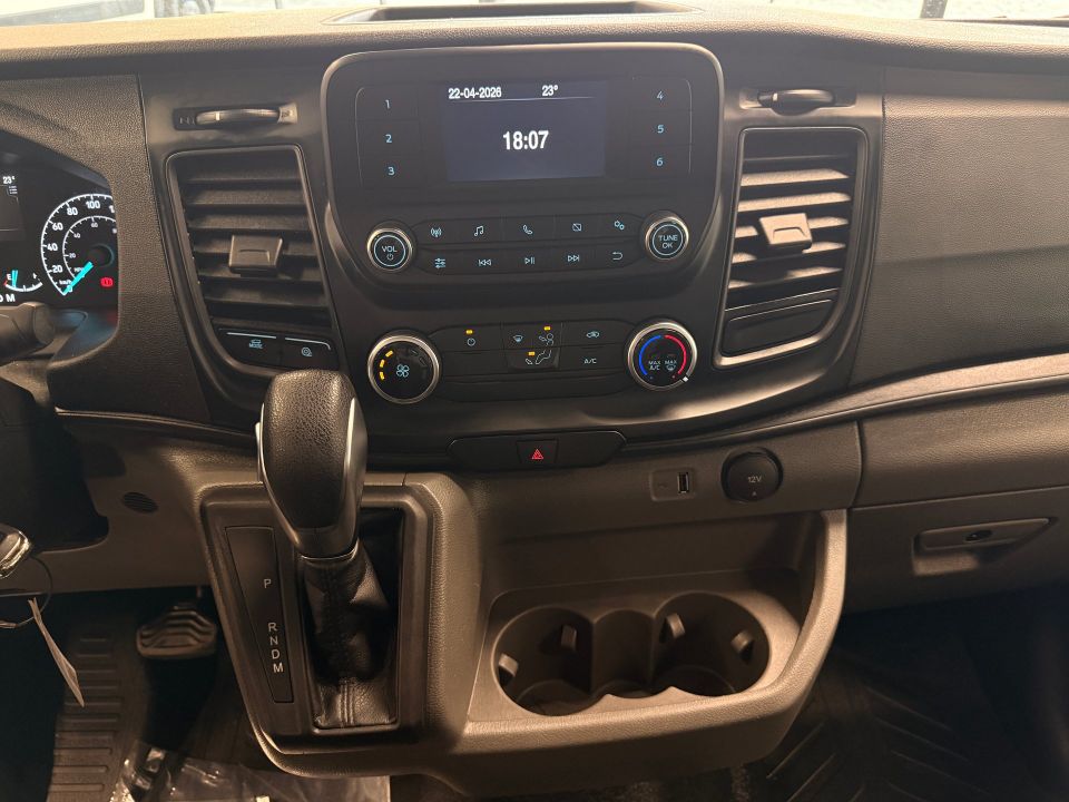 Ford Transit Cargo Van 2023 - Image 19