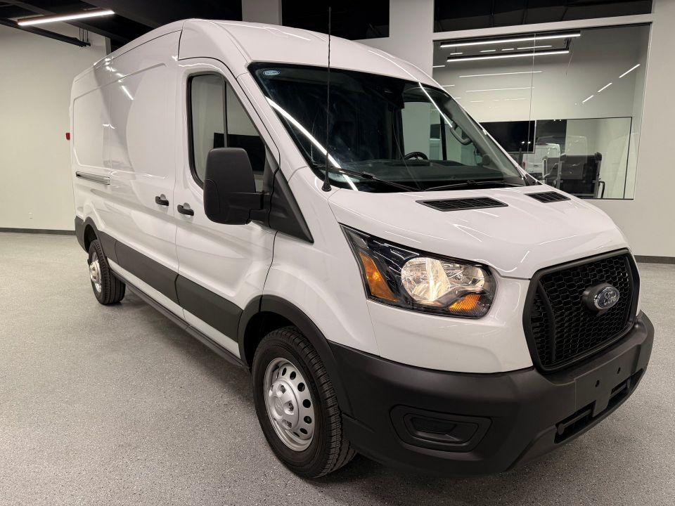 Ford Transit Cargo Van 2025 - Image 7