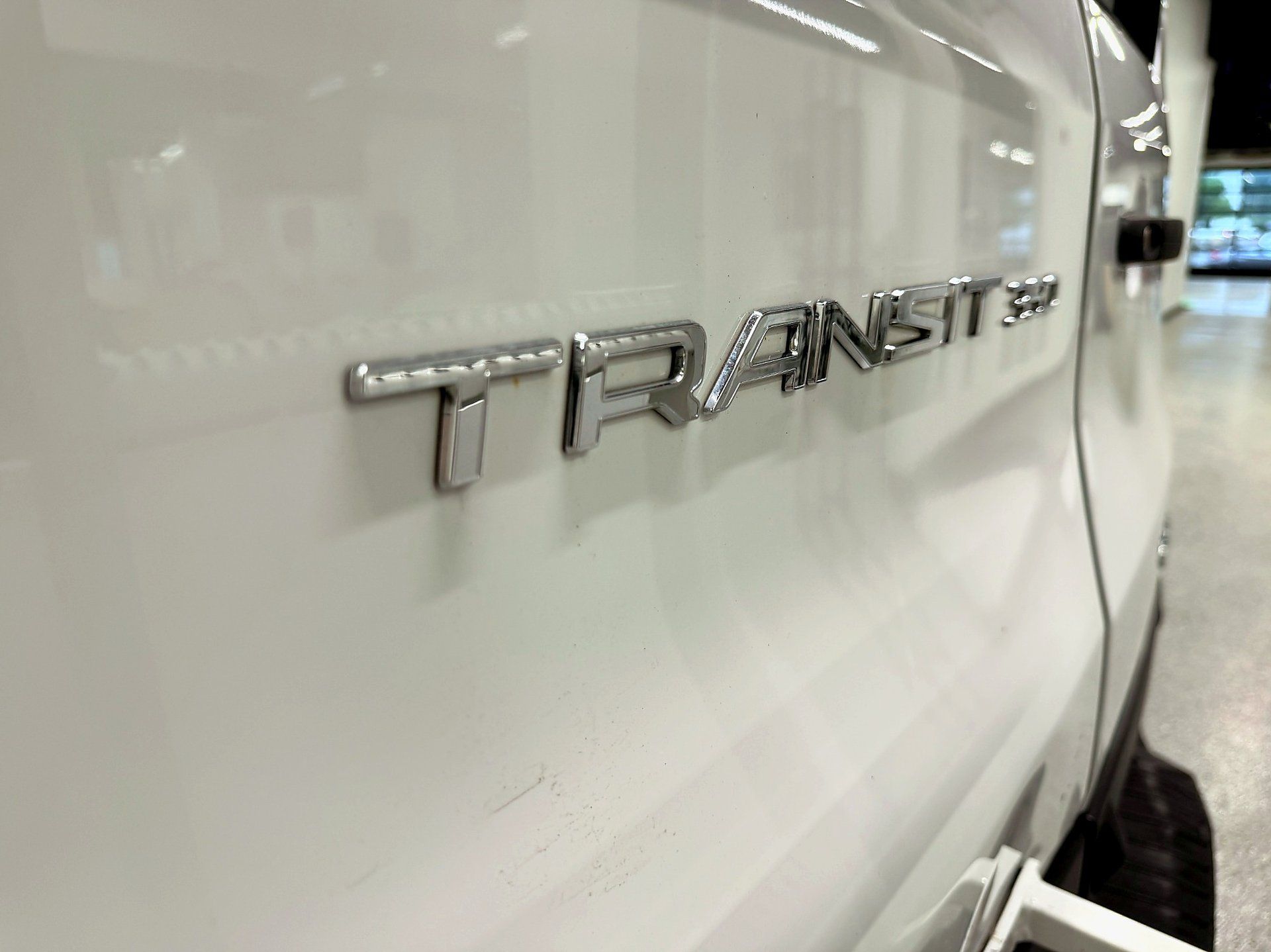 Ford Transit Cargo Van 2019 - Thumbnail 14