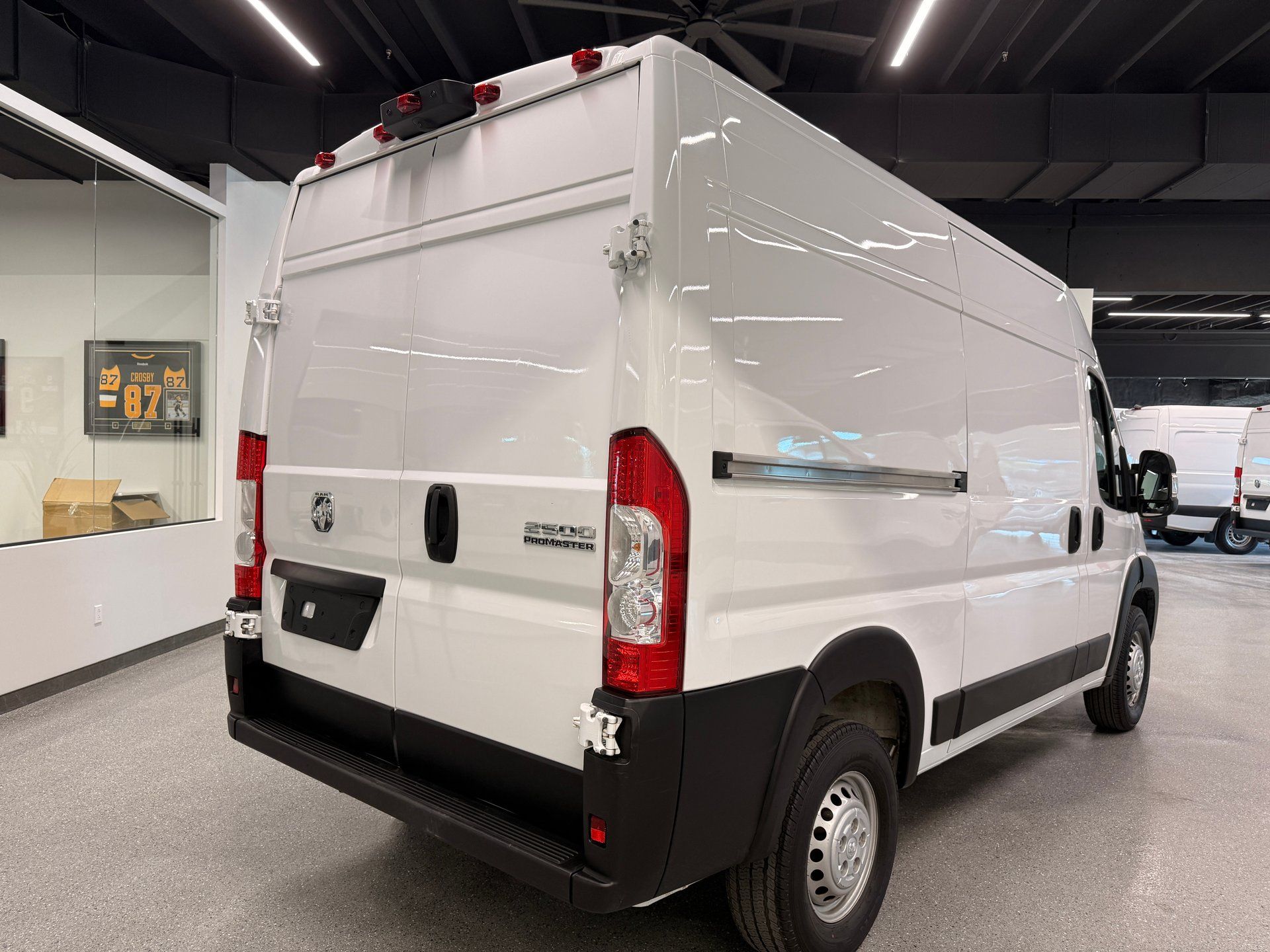 Ram ProMaster 2500 2025 - Thumbnail 5