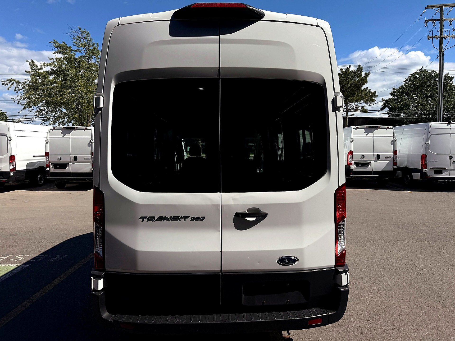 Ford Transit Cargo Van 2022 - Thumbnail 4