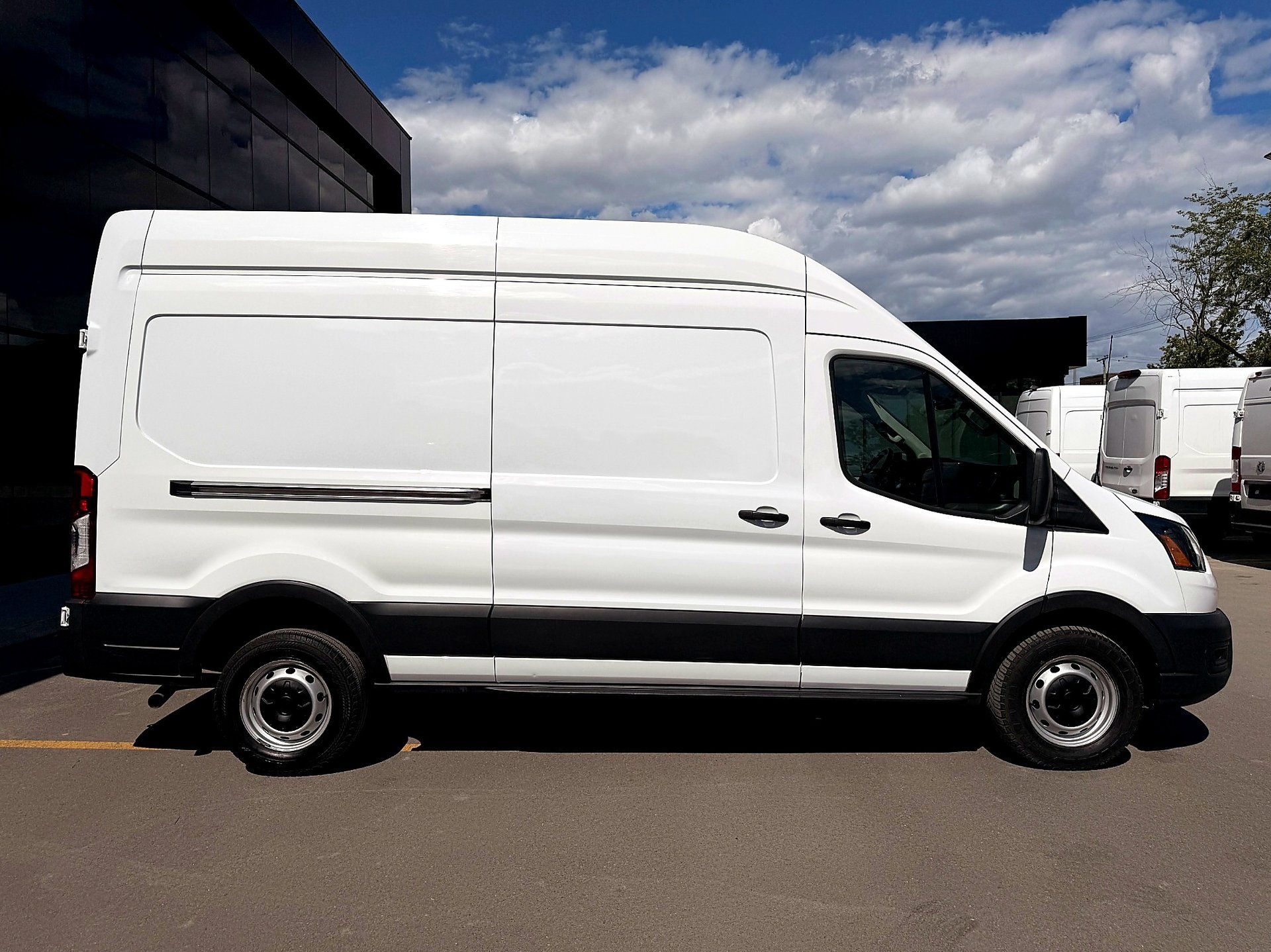 Ford Transit Cargo Van 2022 - Thumbnail 6
