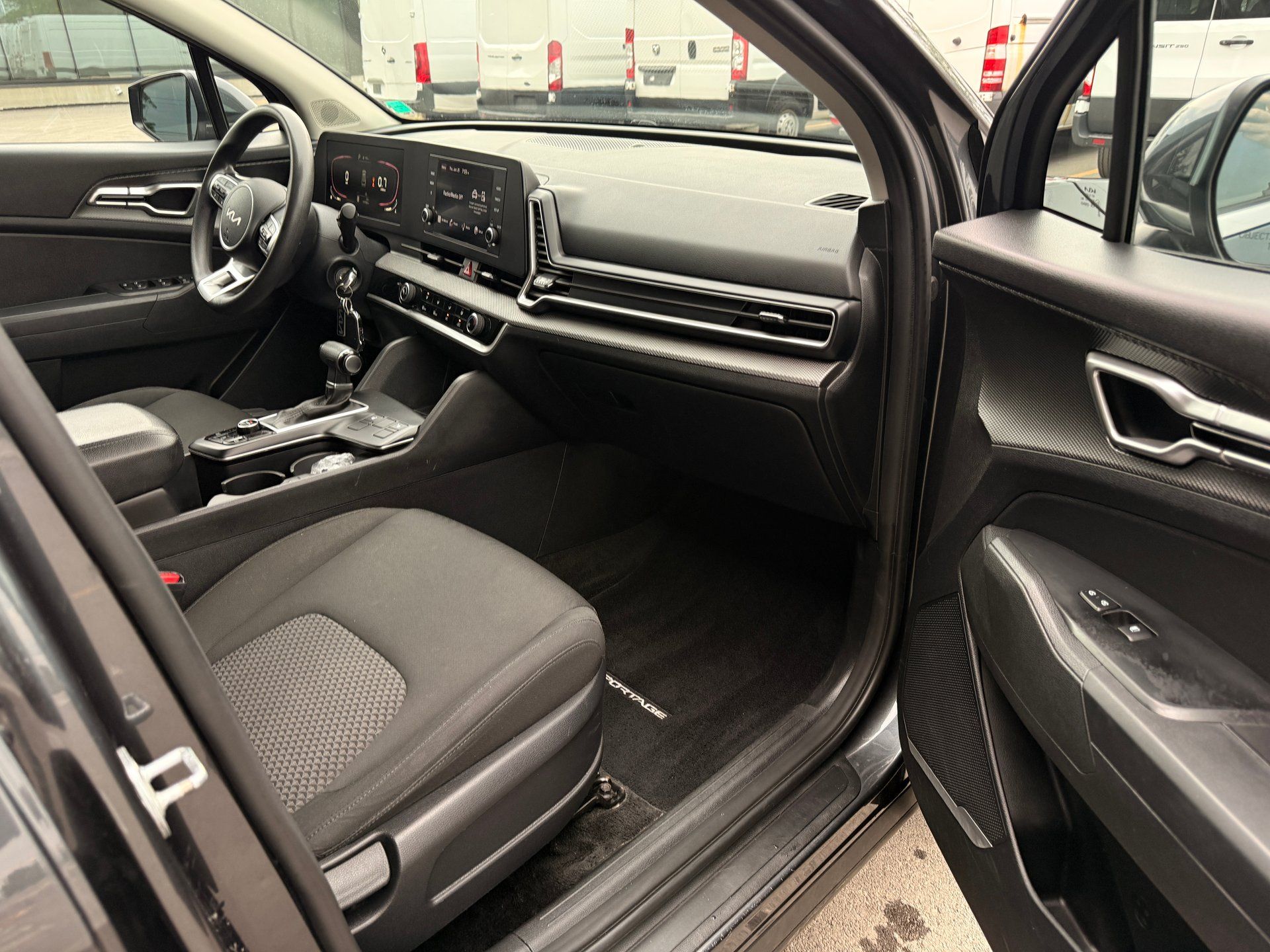 Kia Sportage 2023 - Thumbnail 11