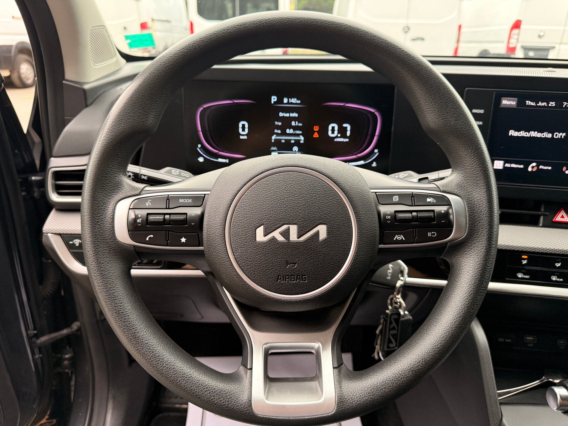 Kia Sportage 2023 - Thumbnail 14
