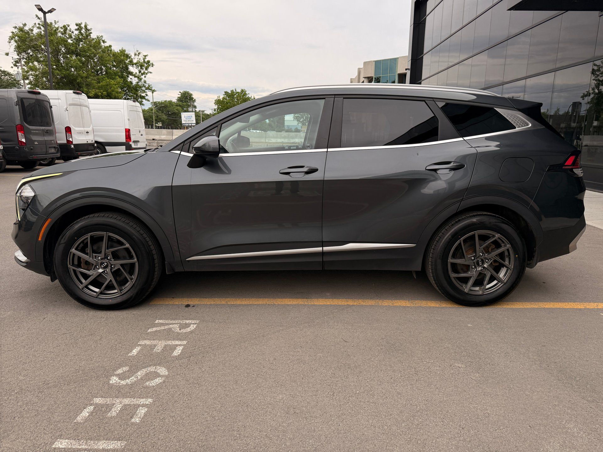 Kia Sportage 2023 - Thumbnail 2