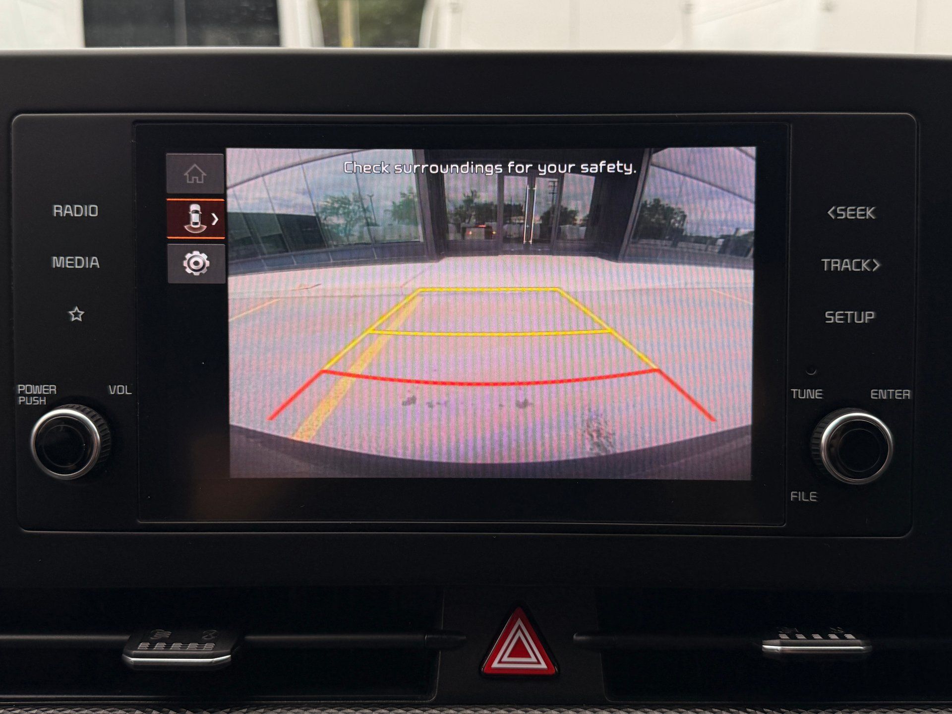 Kia Sportage 2023 - Thumbnail 24
